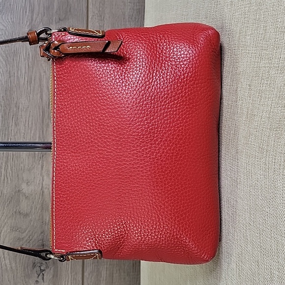 Dooney & Bourke Red Pebble Leather Crossbody Shoulder Bag - Picture 4 of 12